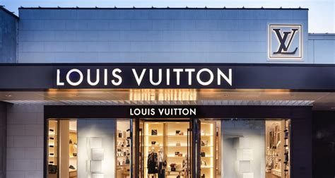 louis vuitton store in chicago|lv chicago.